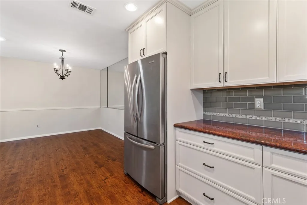 https://cdn.realtyfeed.com/cdn/127/306410185/44b89120376896974eec65262e5849d8.webp