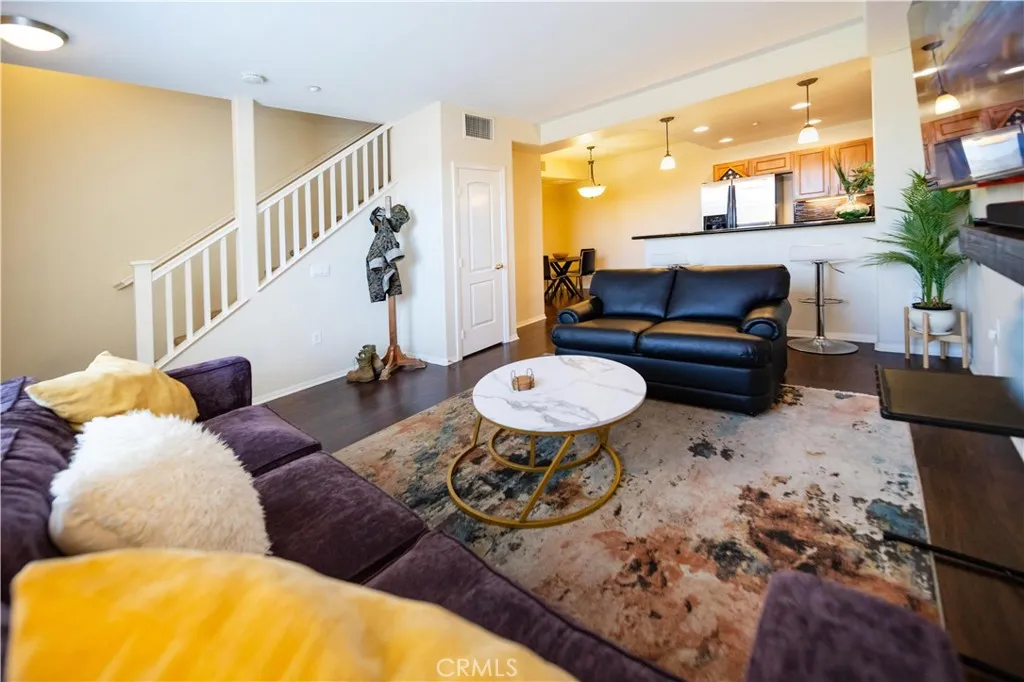 Photo #3: SW25078374 Listing 