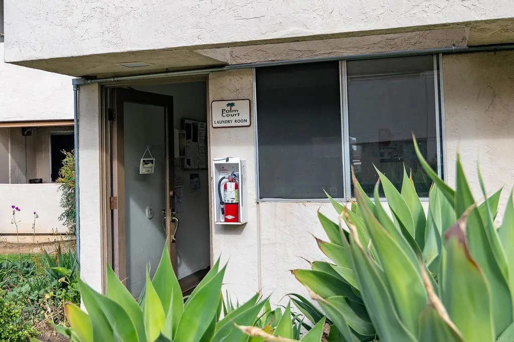 https://cdn.realtyfeed.com/cdn/127/306410321/01eeaa81d3046c9ed5c24df9865ba4ab.webp