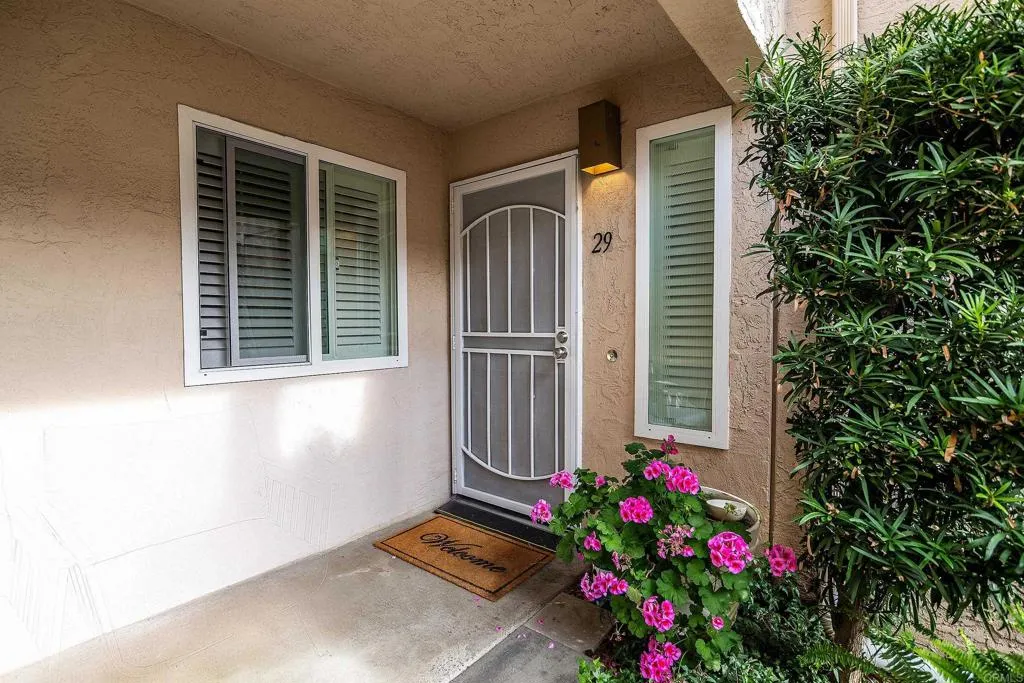 https://cdn.realtyfeed.com/cdn/127/306410321/5d06b48f62262b6501474e88196d110b.webp