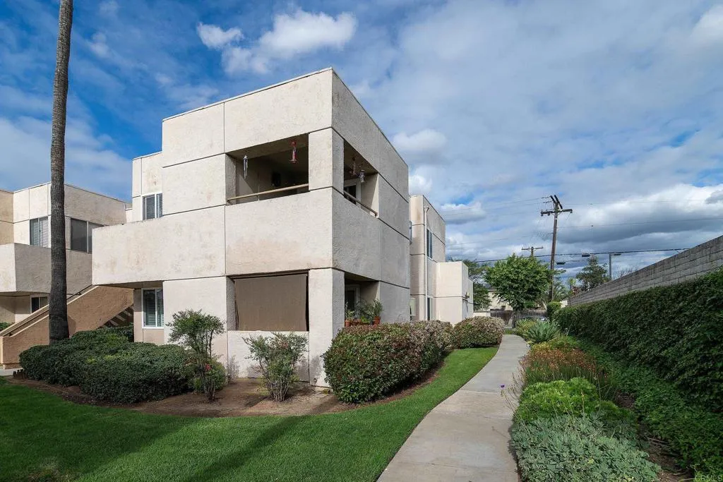 https://cdn.realtyfeed.com/cdn/127/306410321/ff011fe45f3430e7f66d929dafdd7044.webp