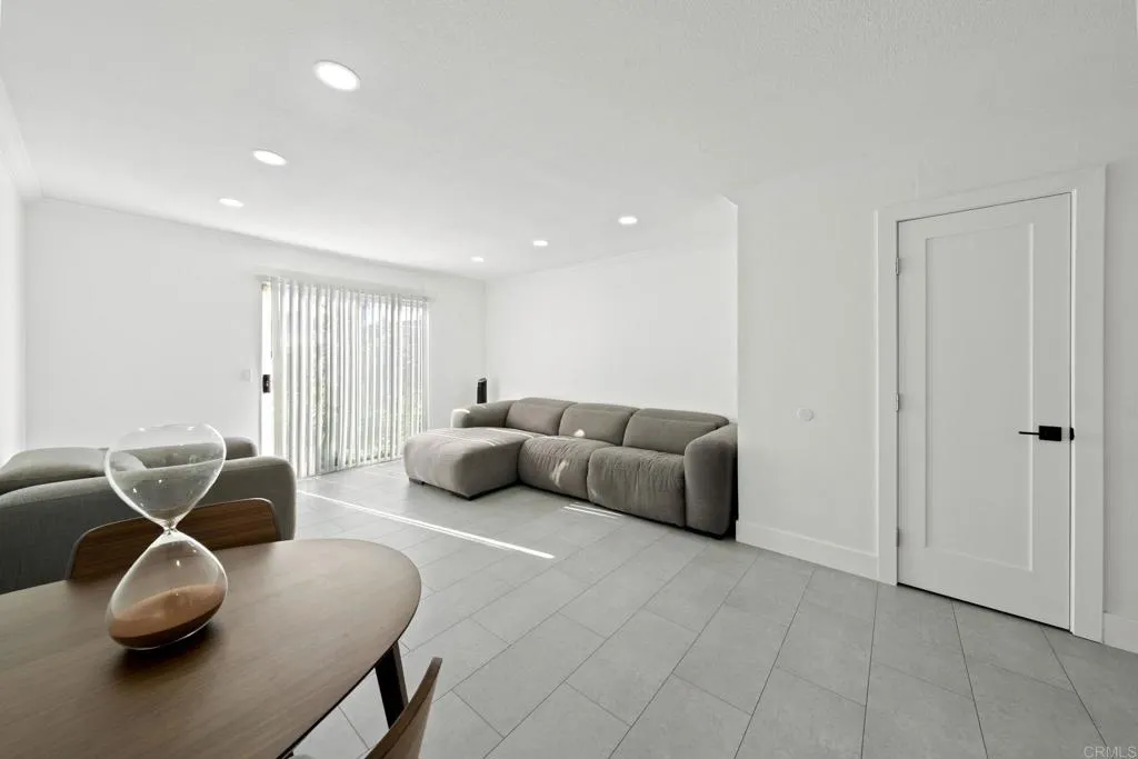 https://cdn.realtyfeed.com/cdn/127/306410393/4e42cb07dd96235f0d058150dab20b70.webp