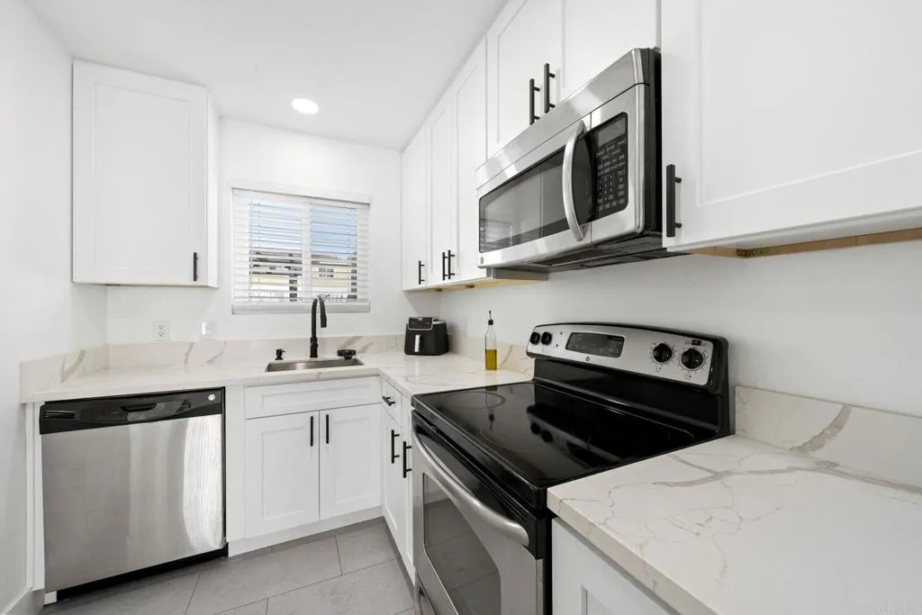 https://cdn.realtyfeed.com/cdn/127/306410393/b39729726443ad7248c553788283ef6a.webp