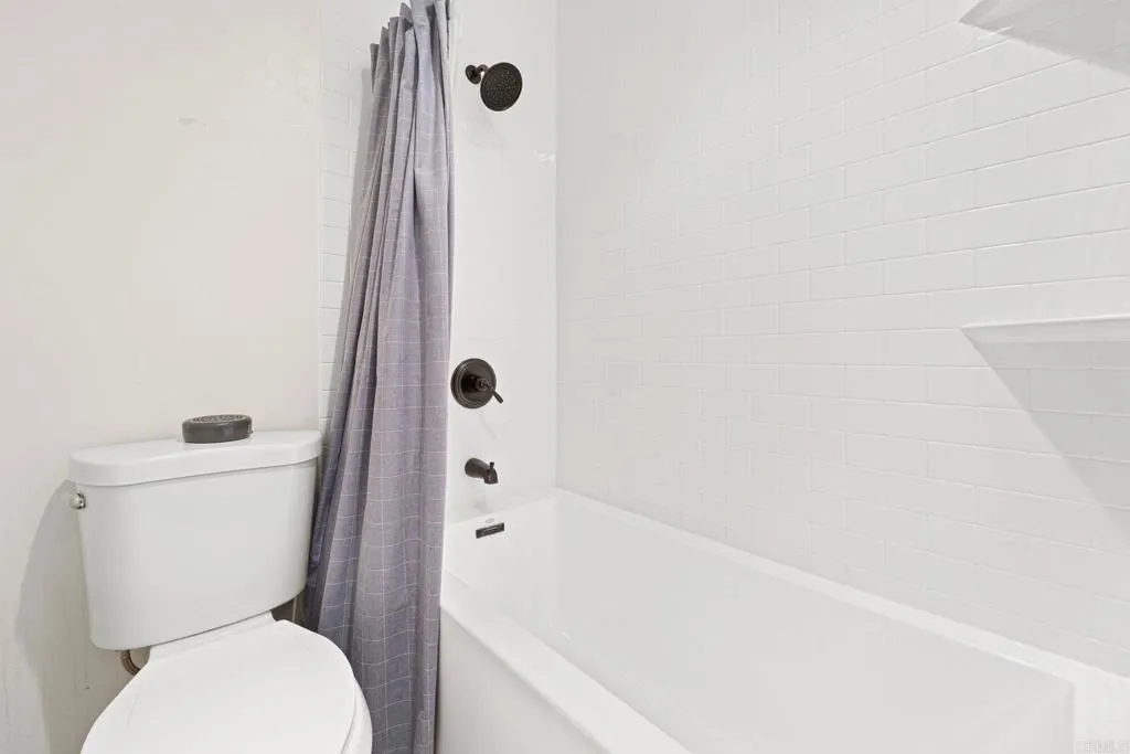 https://cdn.realtyfeed.com/cdn/127/306410458/0babfc4837f4c69a4244494abfa79979.webp