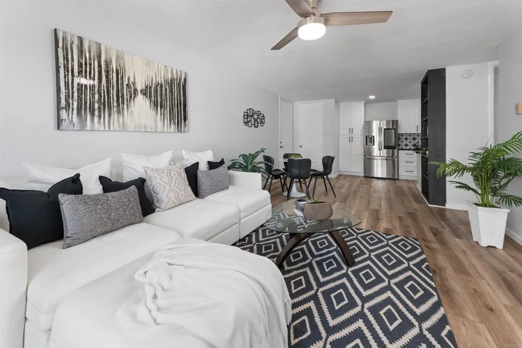 https://cdn.realtyfeed.com/cdn/127/306410458/23f77843bf0390e13694eebe6efdd421.webp