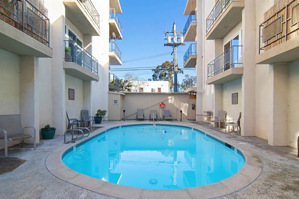 https://cdn.realtyfeed.com/cdn/127/306410458/74b31f35fca23e7b90d8c2299b6bb7a0.webp
