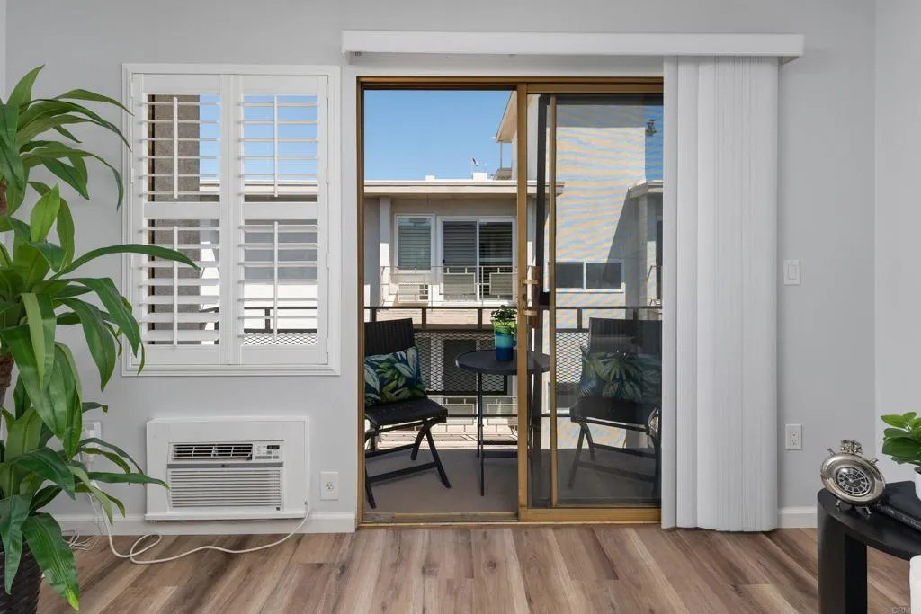 https://cdn.realtyfeed.com/cdn/127/306410458/8275f952e74b588900a63a77f4fe8905.webp