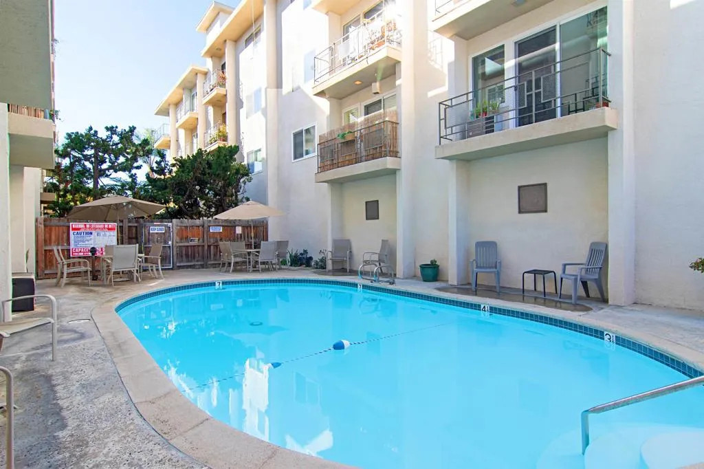 https://cdn.realtyfeed.com/cdn/127/306410458/f08a2db24fa1c4386a678c1cfe109ec4.webp