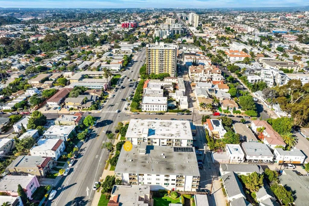 https://cdn.realtyfeed.com/cdn/127/306410458/f8527aff981555e3e8cf1f9cc7465d7b.webp