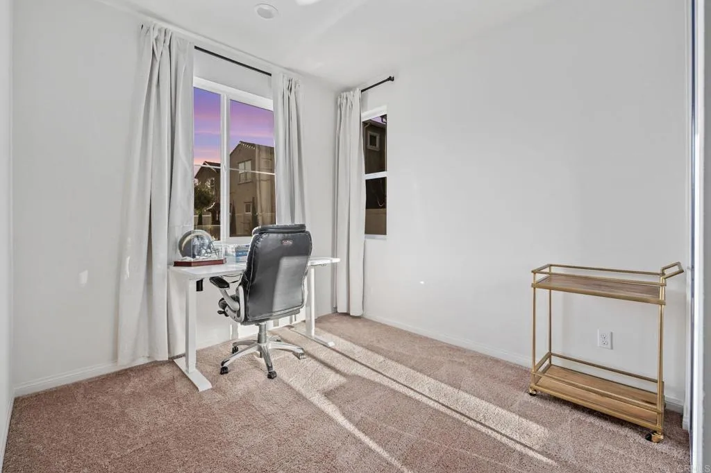 https://cdn.realtyfeed.com/cdn/127/306410459/8e695b5250497d6668a1da6b94bab65a.webp