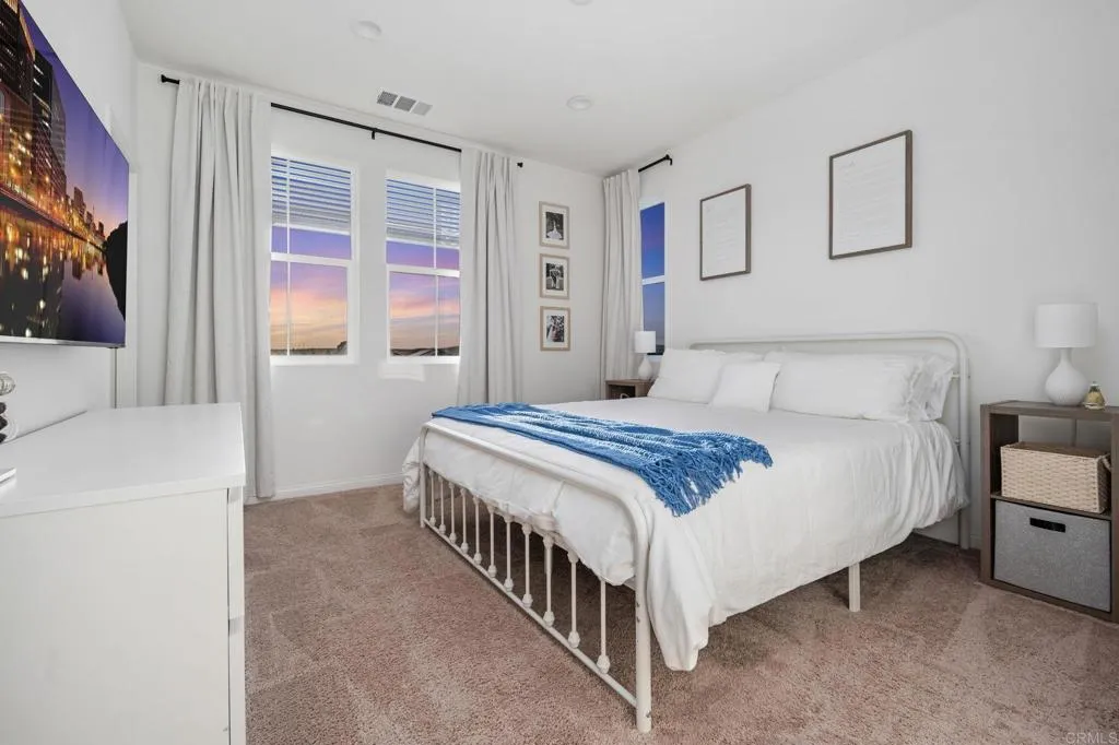 https://cdn.realtyfeed.com/cdn/127/306410459/9944f8666368d7720ef827d0770cc650.webp