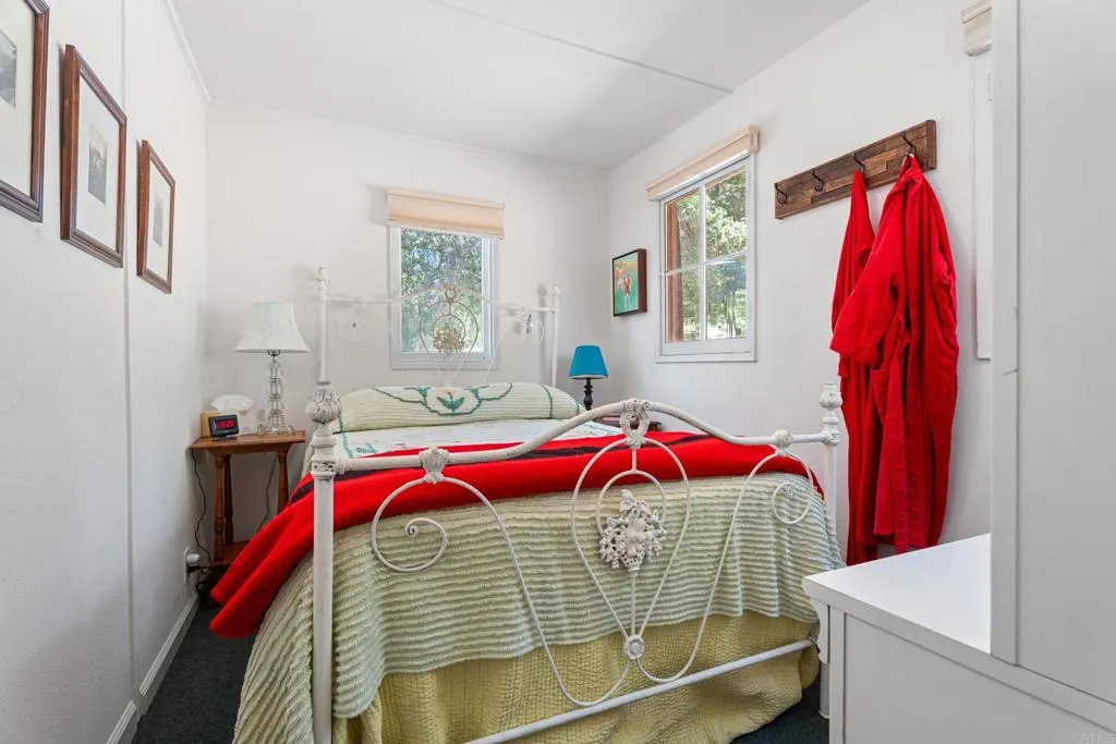 https://cdn.realtyfeed.com/cdn/127/306410709/21ed3fd1d136cabb09b0f9da6458fe6d.webp
