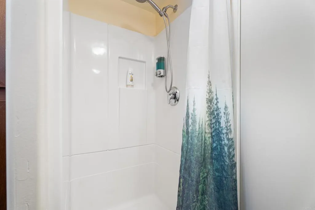 https://cdn.realtyfeed.com/cdn/127/306410709/405314743a6d132b18893dc62762f57b.webp