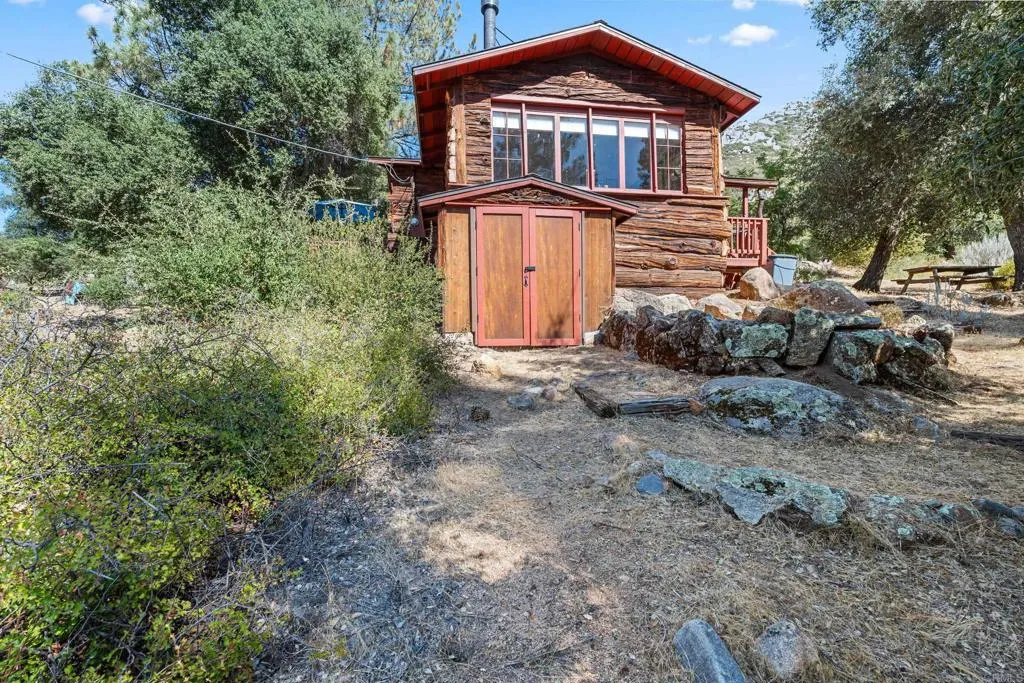 https://cdn.realtyfeed.com/cdn/127/306410709/67418215079a10b6953894971f3f50bb.webp