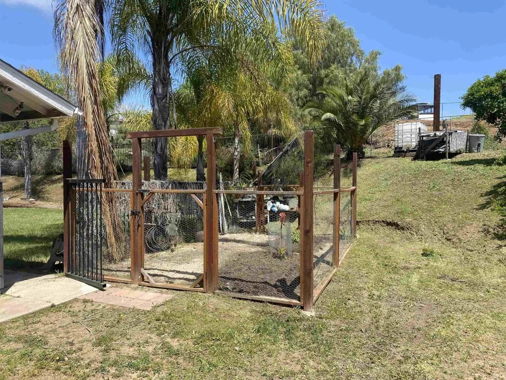 https://cdn.realtyfeed.com/cdn/127/306410735/23a784af45833cc740600cabdc24f3ef.webp