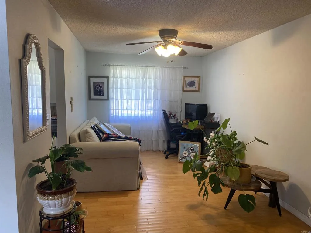 https://cdn.realtyfeed.com/cdn/127/306410735/70d2c540a5f036c7bd01981edec51af4.webp