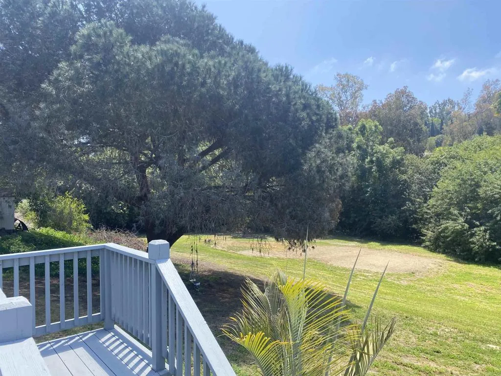 https://cdn.realtyfeed.com/cdn/127/306410735/8d79faf81a1d704a3a10a24b40eaab6a.webp