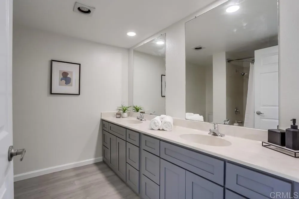 https://cdn.realtyfeed.com/cdn/127/306410803/fbb194bc38dccd64ea58bb9d9507cb51.webp