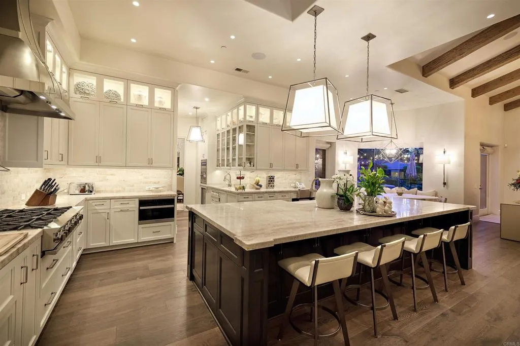 https://cdn.realtyfeed.com/cdn/127/306410916/03b2794431767f0f0b523fc9d5a806e3.webp