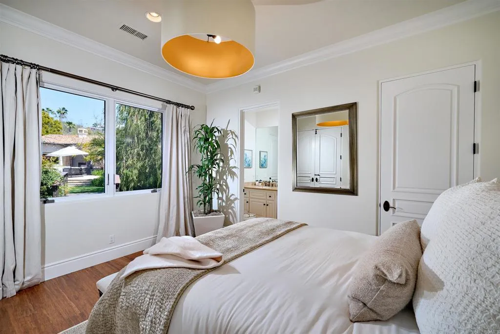 https://cdn.realtyfeed.com/cdn/127/306410916/0c41da659d3d870edc1c2599b6e9aace.webp
