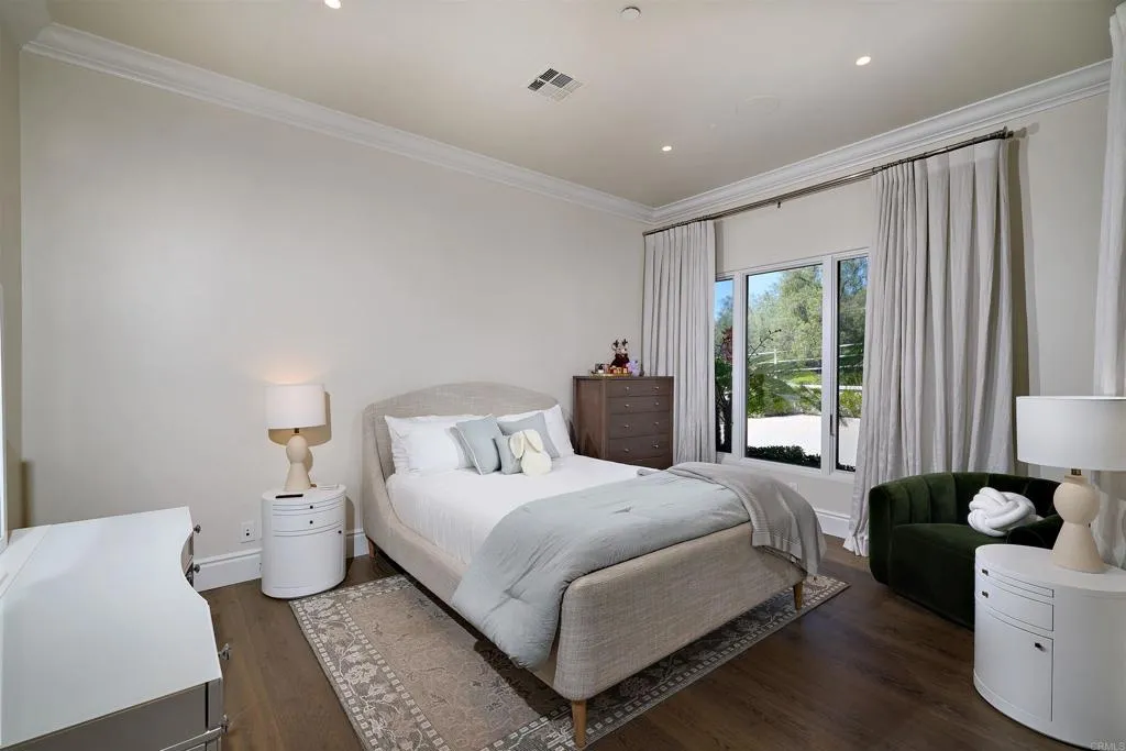 https://cdn.realtyfeed.com/cdn/127/306410916/860730fdbc7571064b0e35da25c20c15.webp