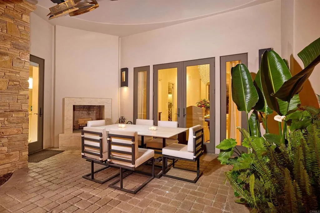 https://cdn.realtyfeed.com/cdn/127/306410916/8ac948a838fa0b746d539097bdf42880.webp