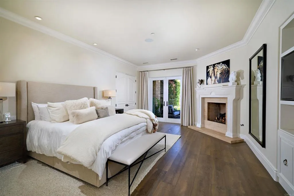 https://cdn.realtyfeed.com/cdn/127/306410916/ae530965108e85458ad822001336b87a.webp