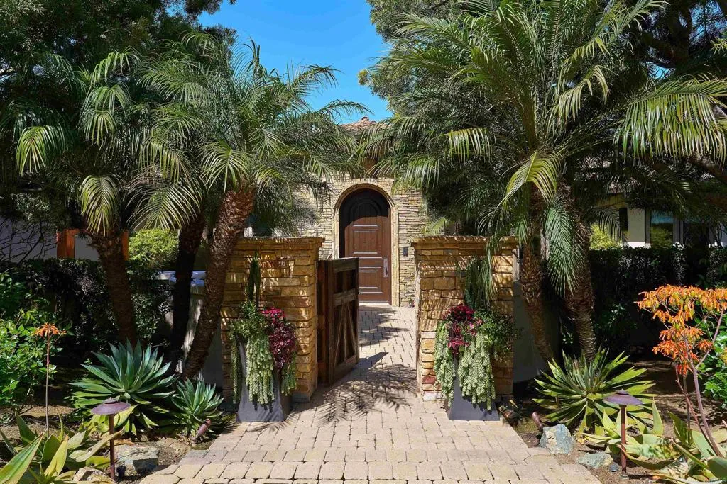https://cdn.realtyfeed.com/cdn/127/306410916/b22adc0f065724e816afa6a723ed819e.webp