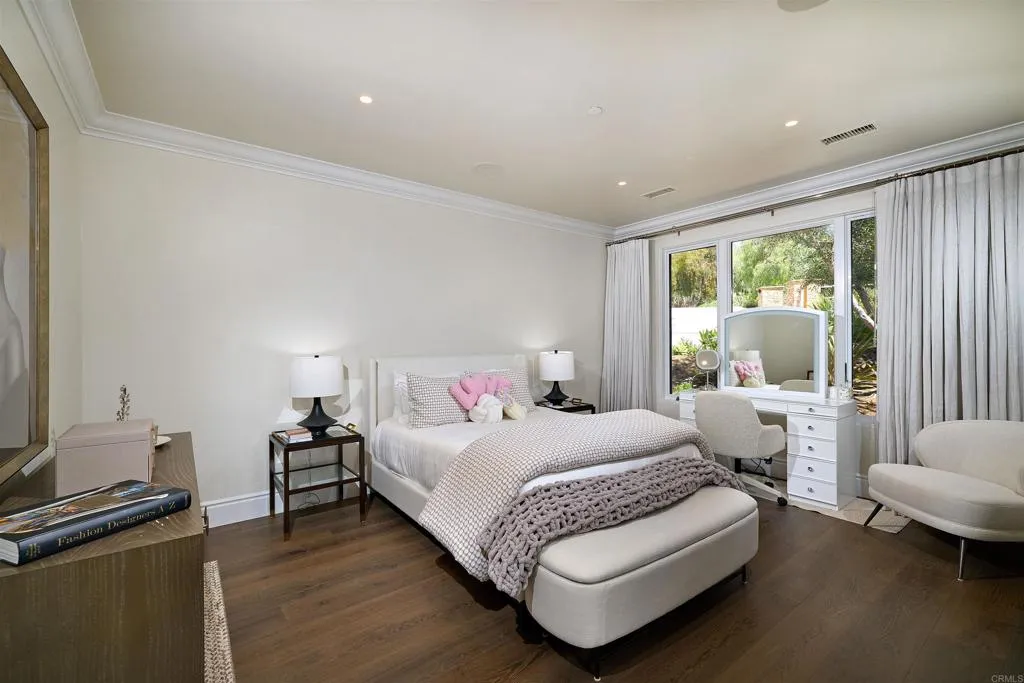 https://cdn.realtyfeed.com/cdn/127/306410916/e11f32171d18918ca25d3f628326009e.webp