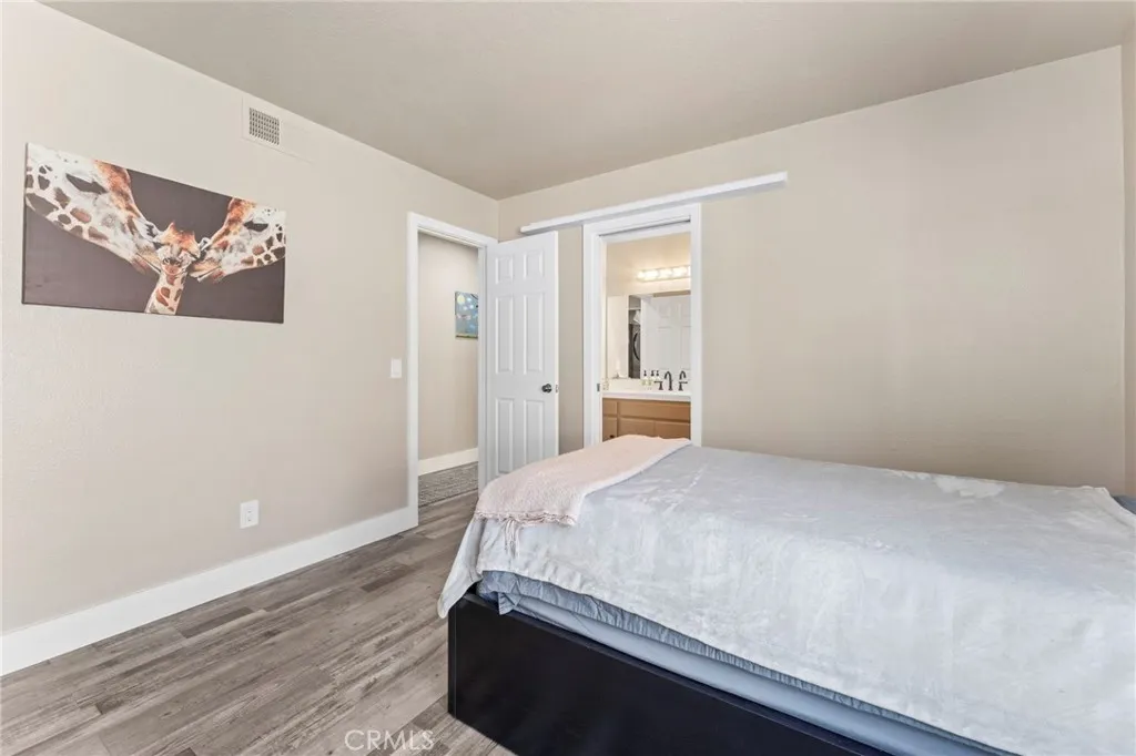 https://cdn.realtyfeed.com/cdn/127/306411073/5bcc6cf1f164c916230643f0de17011e.webp