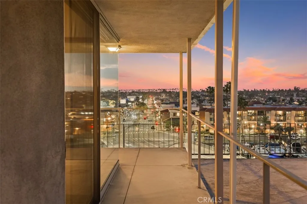 5400 E The Toledo Unit 701, Long Beach, Ca 90803 - Photo 4 of 74, Long Beach, CA