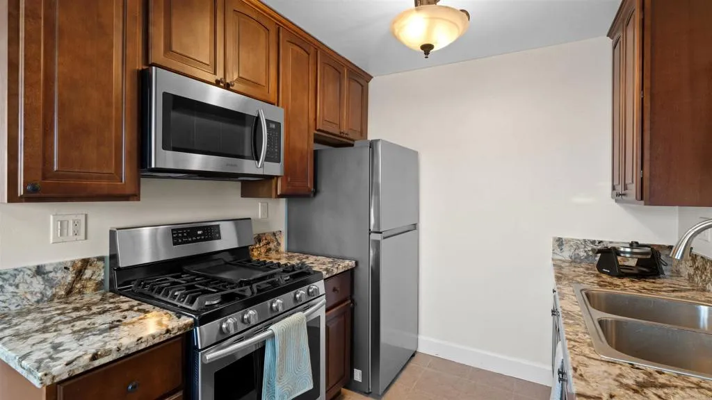 https://cdn.realtyfeed.com/cdn/127/306411518/33992bda06074d19abe8781f4a45ae23.webp