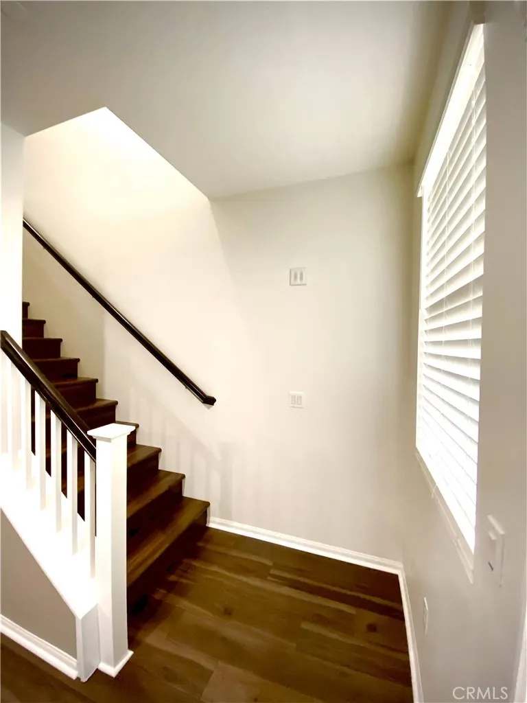 Photo #2: SW25079135 Listing 