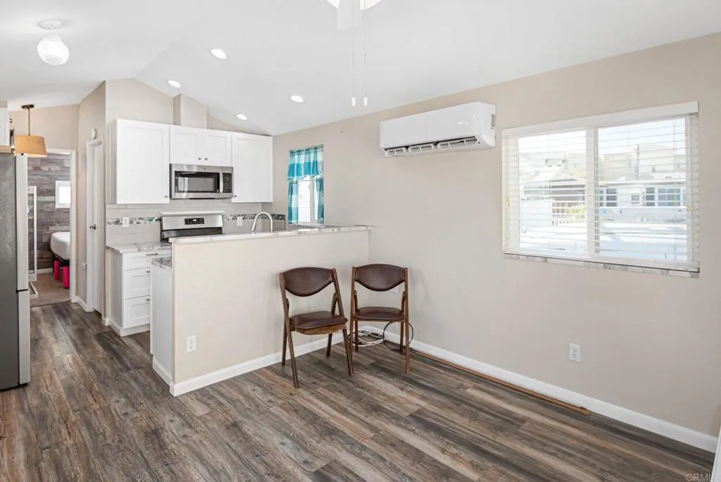 https://cdn.realtyfeed.com/cdn/127/306411576/8f43f861afb020e753e8fb6e02a1ef7a.webp