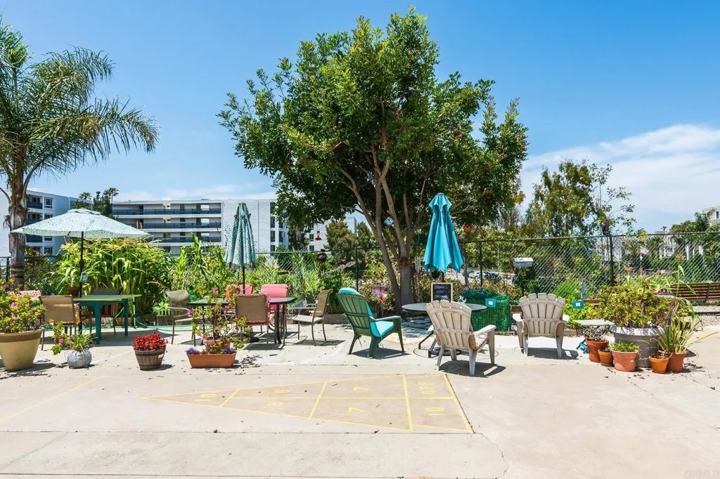 https://cdn.realtyfeed.com/cdn/127/306411576/c3cf4e8b0f75816db426f05c9208a93b.webp