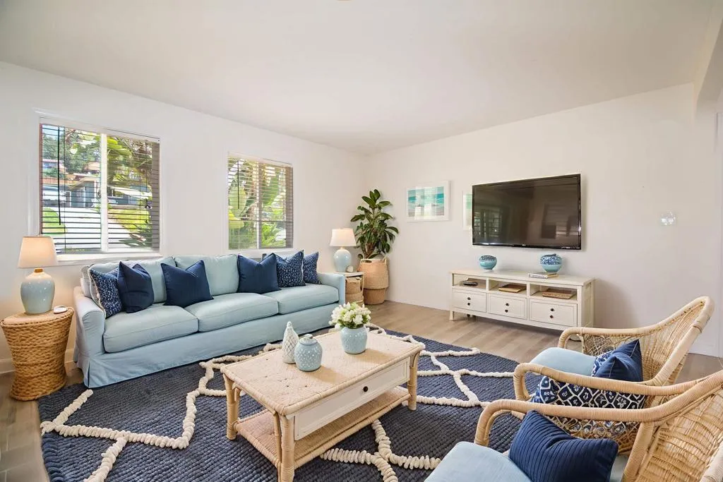 https://cdn.realtyfeed.com/cdn/127/306411645/02ae9e178312390daacc17e34657c9e9.webp