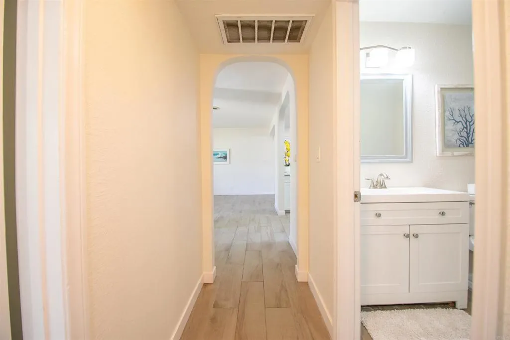 https://cdn.realtyfeed.com/cdn/127/306411645/1b7772c325efc52a138f5cfd1096f93e.webp