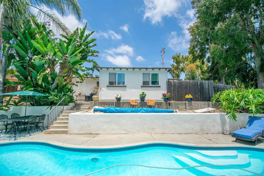 https://cdn.realtyfeed.com/cdn/127/306411645/6637c09bbf3e4136b37004f6c3b51a51.webp