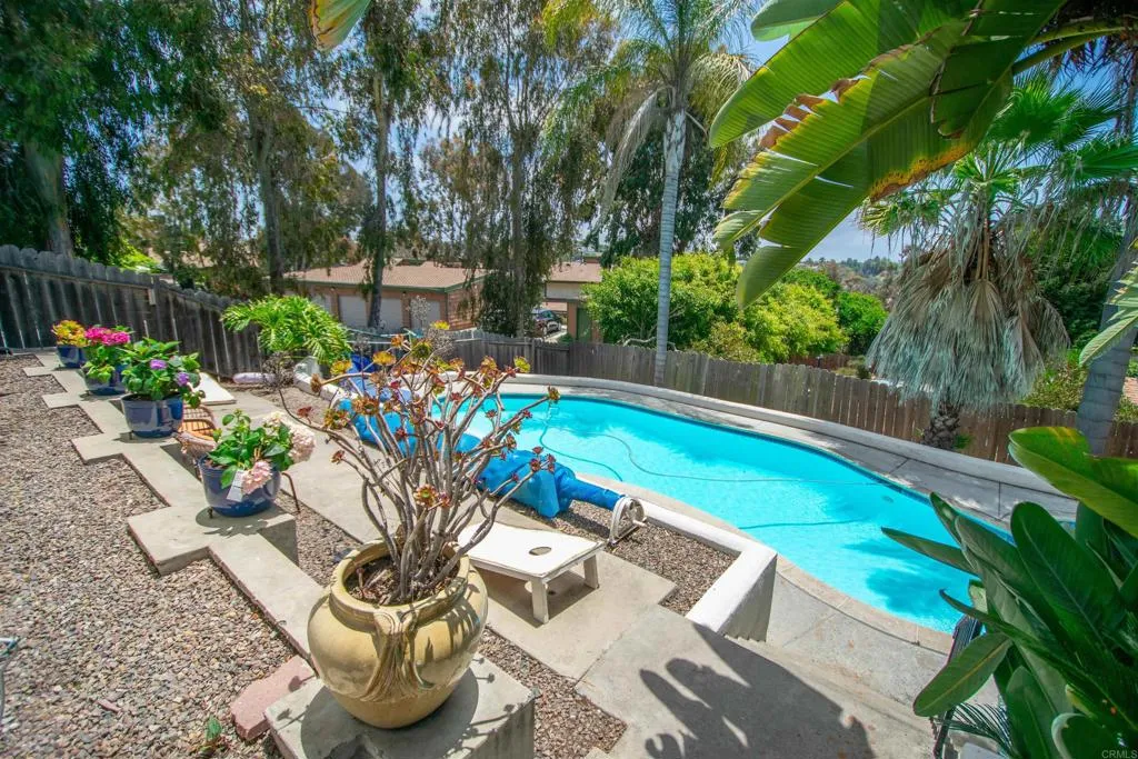 https://cdn.realtyfeed.com/cdn/127/306411645/8a0f691ff5299c8fd79a984911e3a7c2.webp