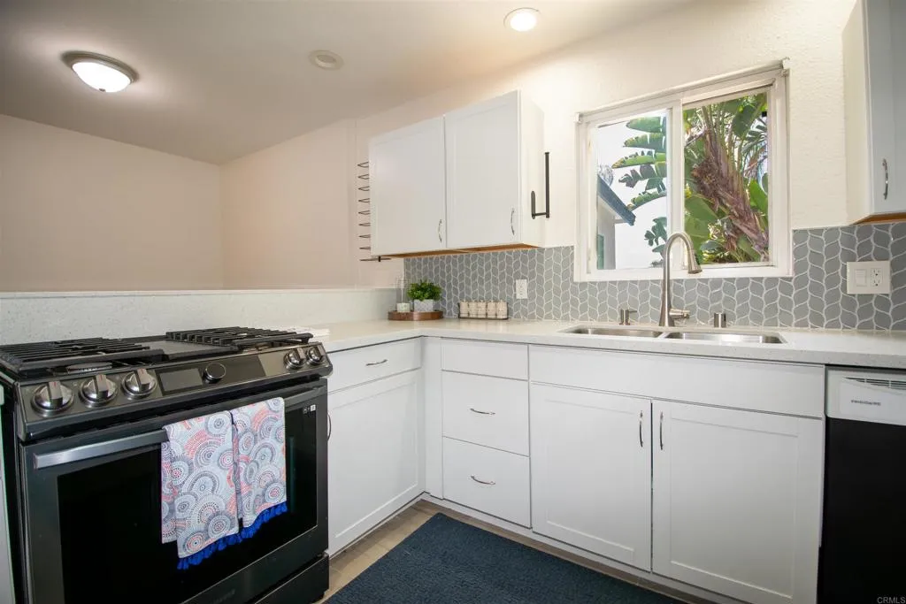 https://cdn.realtyfeed.com/cdn/127/306411645/eb81c58c289e2b8acdb90f11a0c05ec6.webp