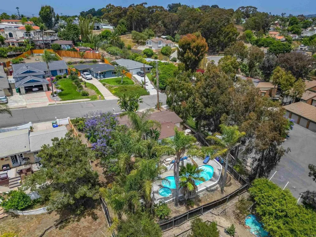https://cdn.realtyfeed.com/cdn/127/306411645/eb9dc99570eabe40d586009086410652.webp