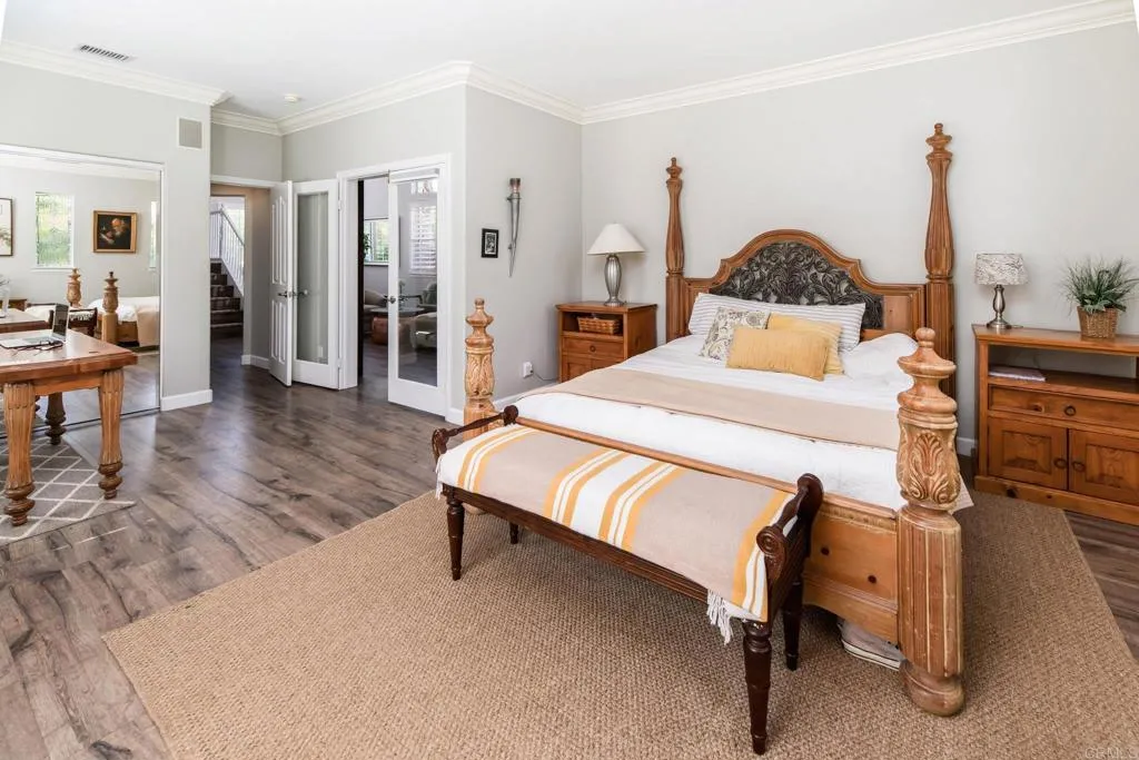 https://cdn.realtyfeed.com/cdn/127/306411790/994a8ef0583476af226e726c665ade4a.webp