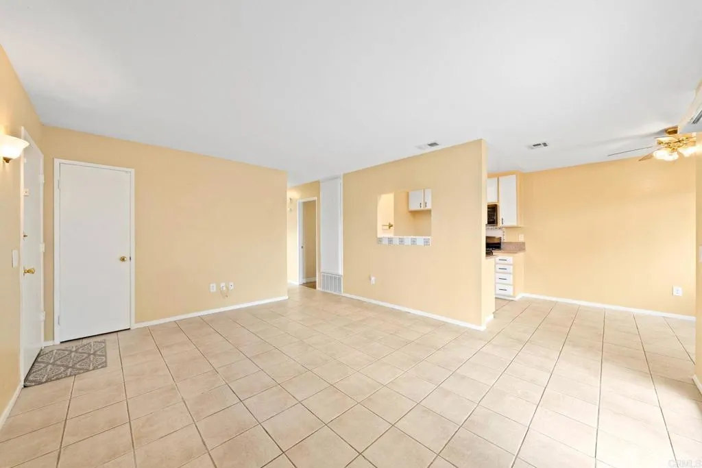 Photo #5: PTP2502570 Listing 