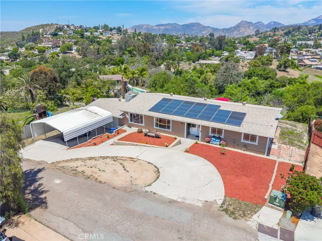 https://cdn.realtyfeed.com/cdn/127/306411923/073529cf6819e3316e7bde848c696be9.webp