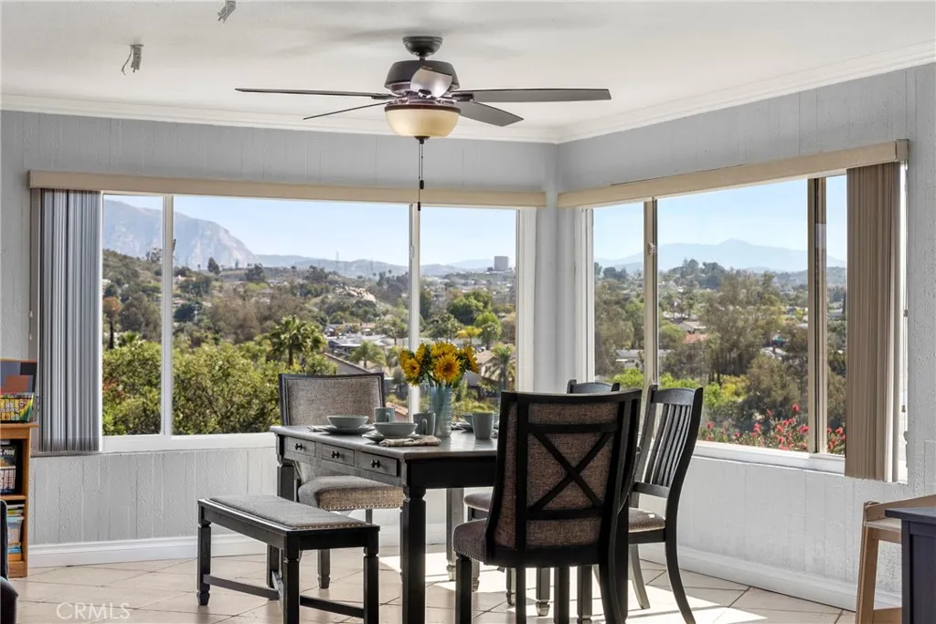 https://cdn.realtyfeed.com/cdn/127/306411923/1c93f265b814355ed83b5c78d0719d8b.webp