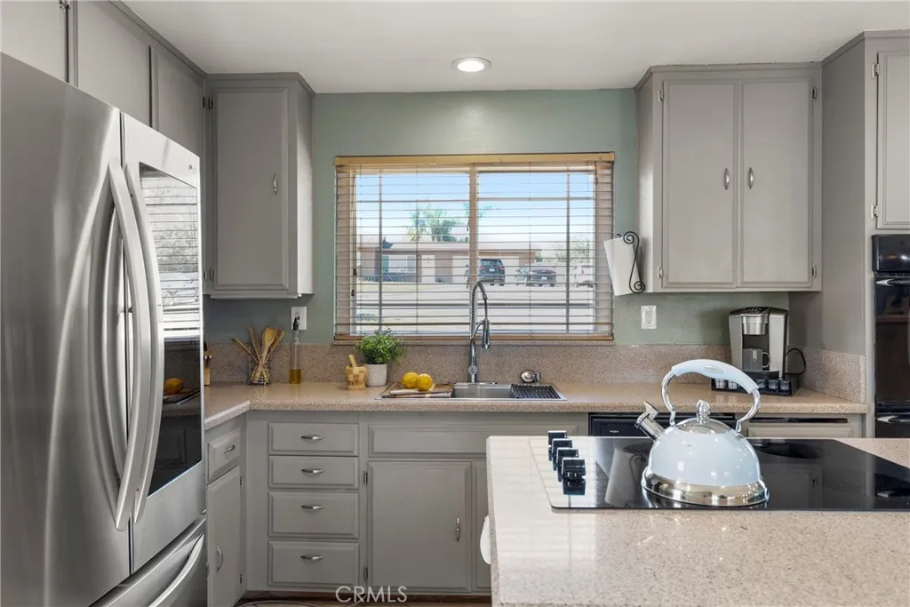 https://cdn.realtyfeed.com/cdn/127/306411923/38a4730d343822b70f06174f62b95038.webp