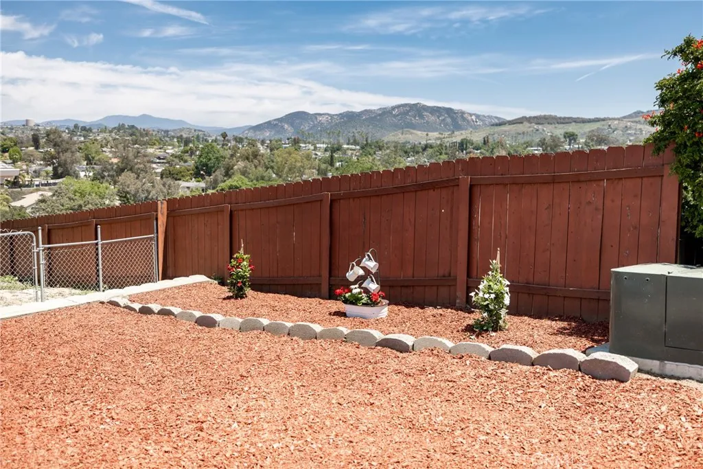 https://cdn.realtyfeed.com/cdn/127/306411923/bcef020f138b681b8f08e67d1d509dba.webp