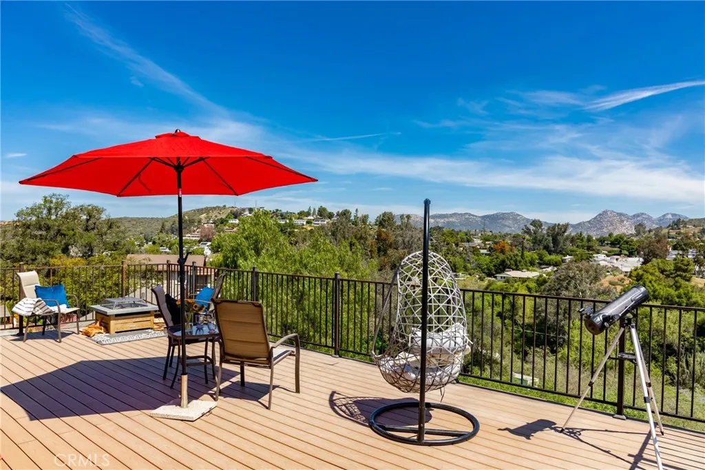 https://cdn.realtyfeed.com/cdn/127/306411923/c5eb8960041d41eaabd61604922384e3.webp