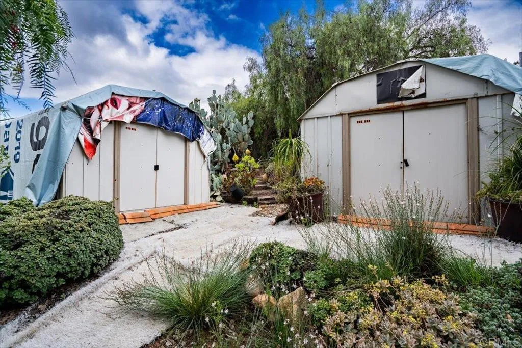 https://cdn.realtyfeed.com/cdn/127/306412079/0165b9e3e53548c243c7732939070d11.webp