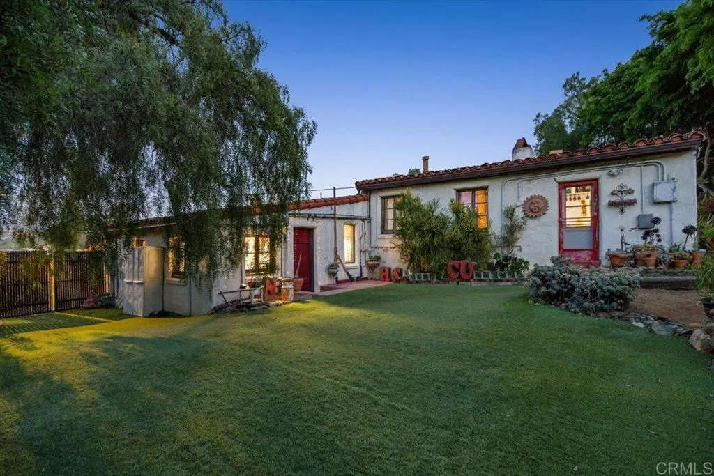 https://cdn.realtyfeed.com/cdn/127/306412079/2cde978773685470593b540e809c9c41.webp